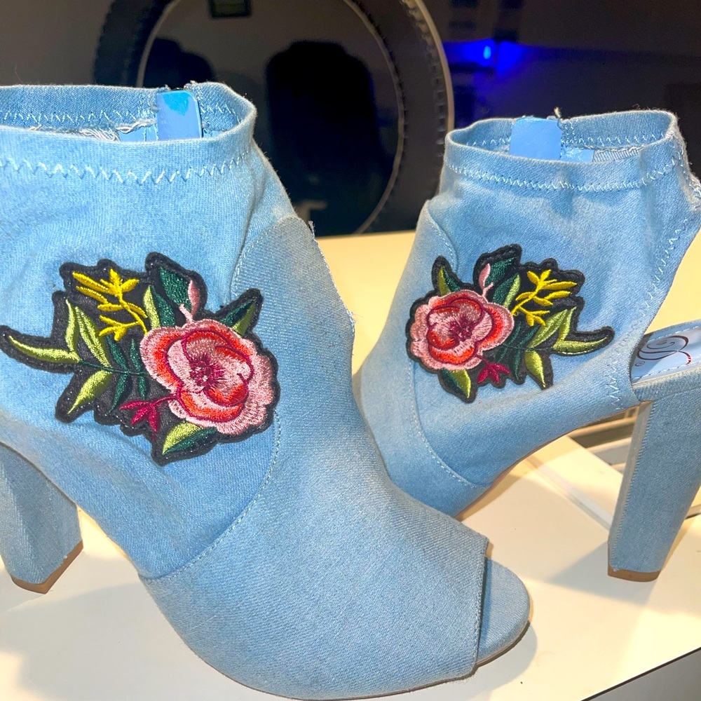 Open Toe Jeans Booties with a flower